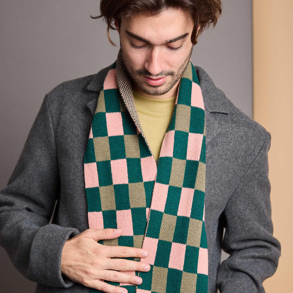 Narrow Lambswool Scarf - Pink & Green Check Pattern