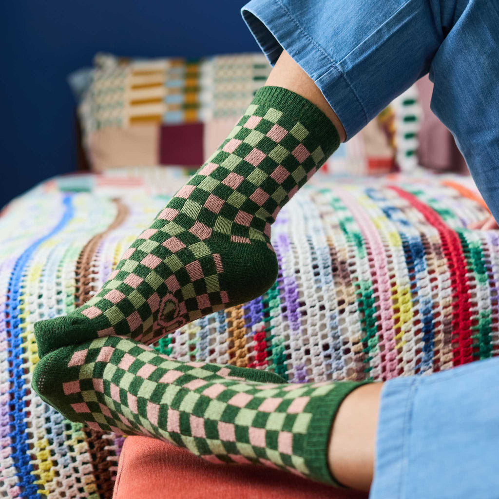 ANKLE SOCKS - Lambswool - Women's  - Squares - Green/Pink